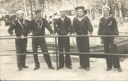 Click to display the next picture