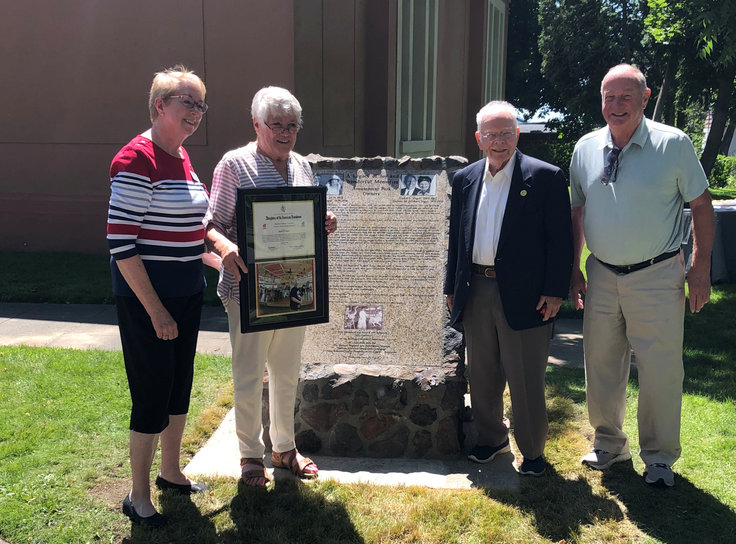 Click to display the next picture