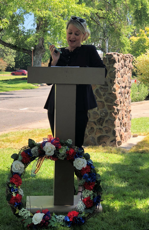 Click to display the next picture